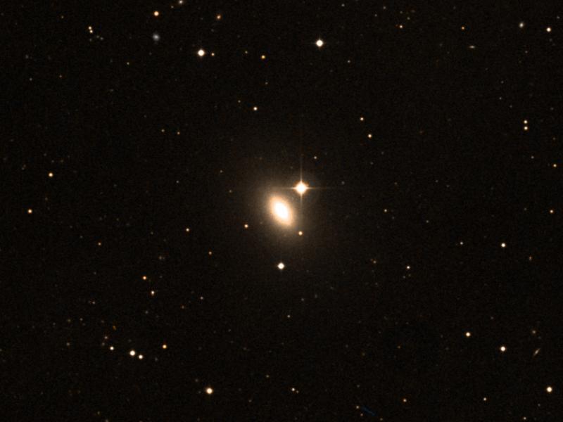 NGC 821